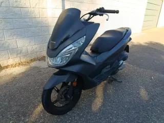 Honda PCX 125 2016 Negra