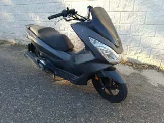 Honda PCX 125 2016 Negra