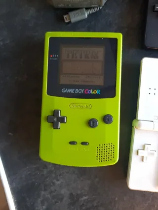 Lote 3 consolas Nintendo: GBC, DS Lite