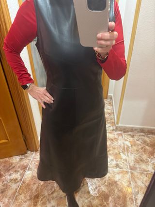 Vestido Sfera polipiel negro midi