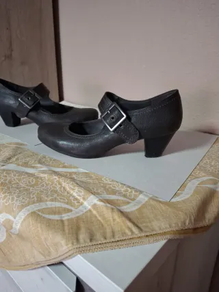Zapatos de piel mujer tacón hebilla