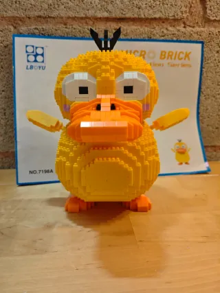 Figura Pokémon Psyduck – Microbloques 2570 piezas