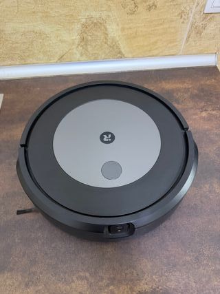 Robot Aspirador iRobot j7+ Wi-Fi