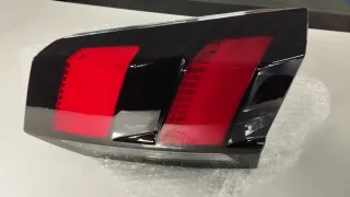 !! ORIGINAL!!Piloto Trasero Derecho Peugeot 5008