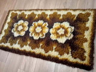 Tappeto da camera da letto con fiori