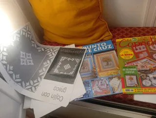 Dibujitos kawaii en punto de cruz