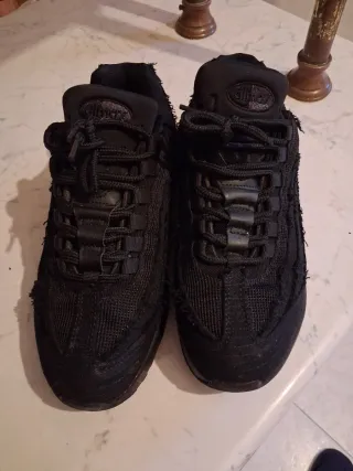 Nike Air Max 95 Levi's Negras