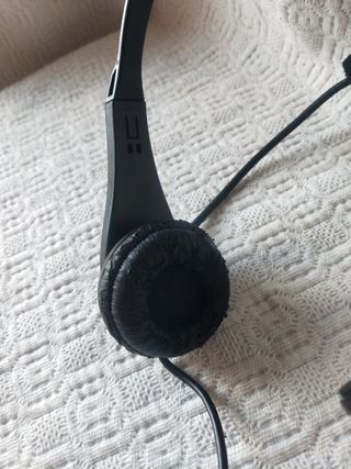 Auriculares / Cascos con cable y micrófono negros