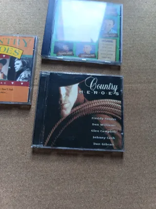 CDs Country & Western y Country Heroes