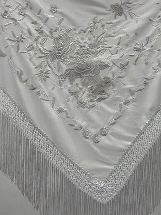 Mantón Flamenco Blanco Bordado