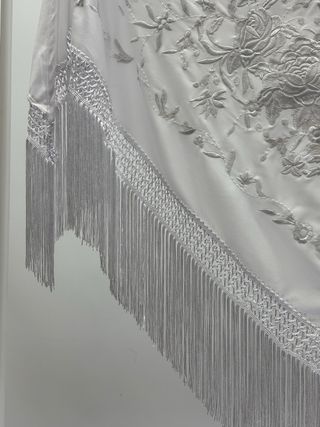 Mantón Flamenco Blanco Bordado