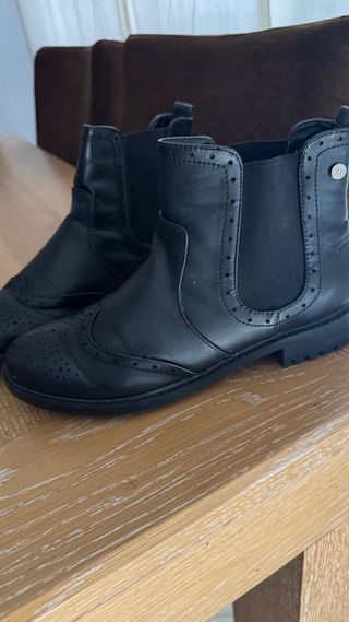 Botines XTI negros talla 40 sin estrenar
