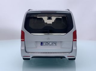 1:18 Mercedes V Klasse AMG Line 2018 Plata Norev