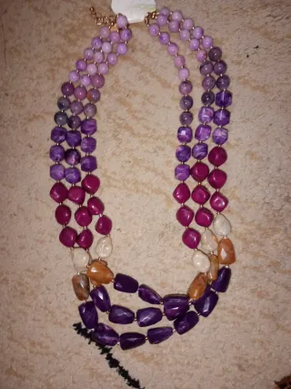 Collana multistrato viola e rosa