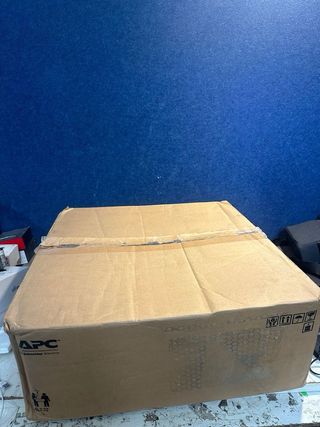 UPS APC Smart-UPS 1500 VA Rack 2U