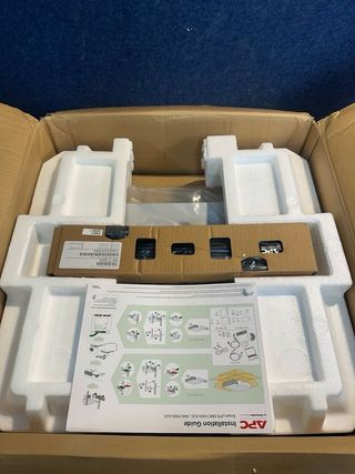 UPS APC Smart-UPS 1500 VA Rack 2U