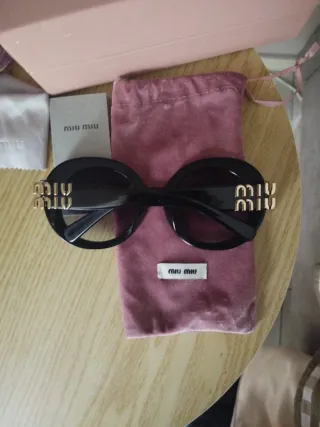 Occhiali da sole Miu Miu neri