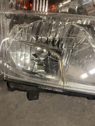 Faro Derecho Nissan Navara/Pathfinder