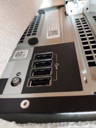 DELL PowerEdge T140 Torre – Servidor Intel Xeon