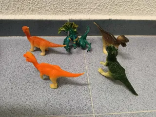 Lote de 5 dinosaurios de juguete