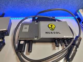 2 Microinversores Solares NuaSol NS-HE-MW600 600w