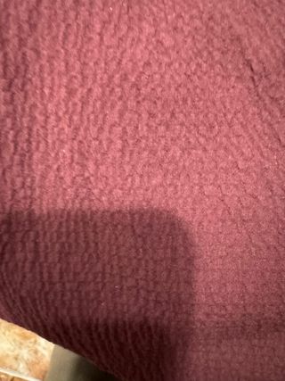 Pantalón Zara tela elástica granate