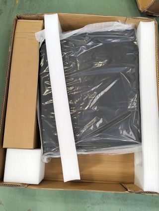 Rack 9U StarTech RK960CP con ruedas y 4 columnas