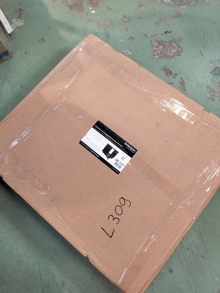 Rack 9U StarTech RK960CP con ruedas y 4 columnas