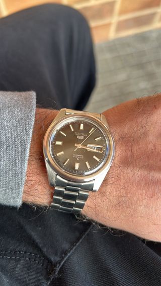 Reloj Seiko Automático Negro y Plateado