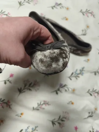 Manoletinas marrones con lazo