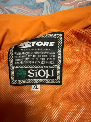 Cazadora naranja Astore