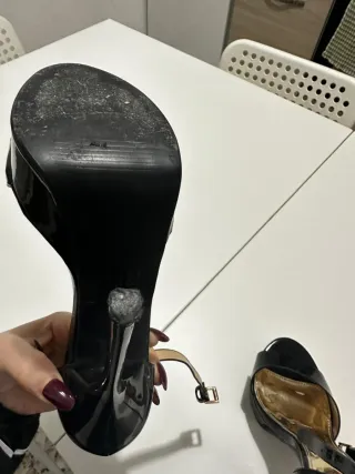 Scarpe con tacco nere e oro Tg 36