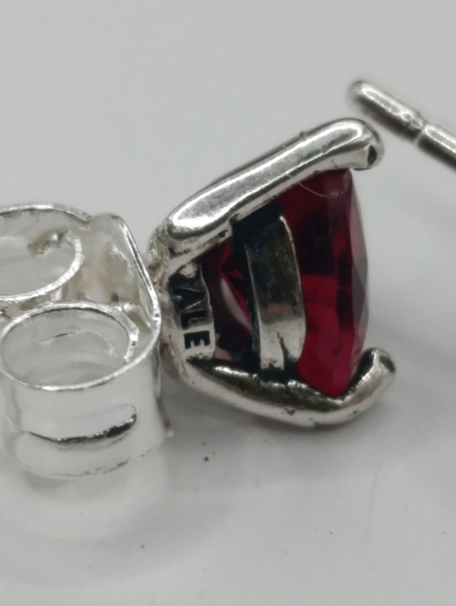 Pendientes Corazón Circonita Roja ALE CP627