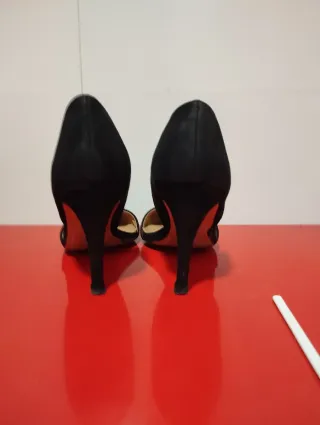 Zapatos de tacón Stradivarius negros
