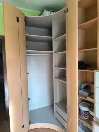 ULTIMA SEMANA. Armario esquinero madera+estante