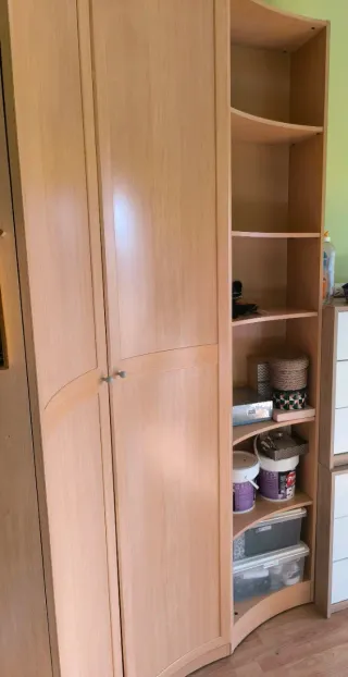 ULTIMA SEMANA. Armario esquinero madera+estante