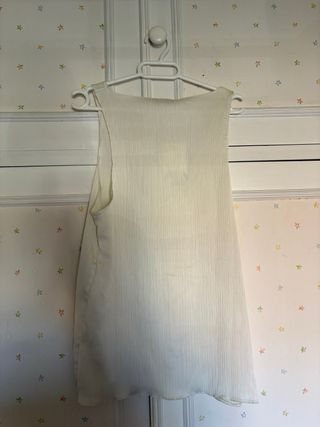 Top Zara blanco plisado