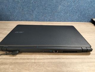 Portátil Acer ES1-533-P5MS 15.6" N4200 4GB 1TB