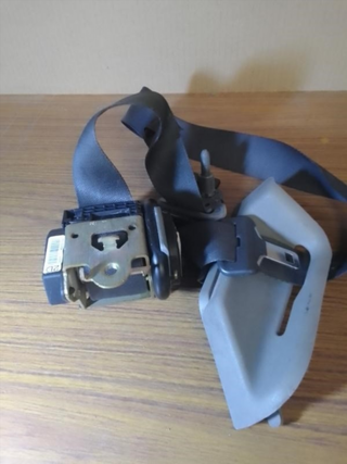 Cinturon seguridad trasero derecho Renault