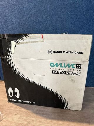 Online Xanto xst700 Fuente de alimentación ininterrumpida Incluye