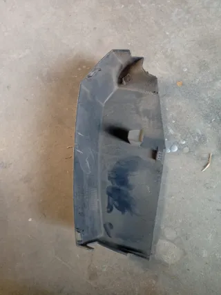 Tapa motor Mercedes 230