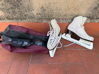 Patines de patinaje sobre hielo