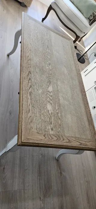 Mesita de salón de madera
