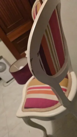 Conjunto 2 Sillas y Lámpara