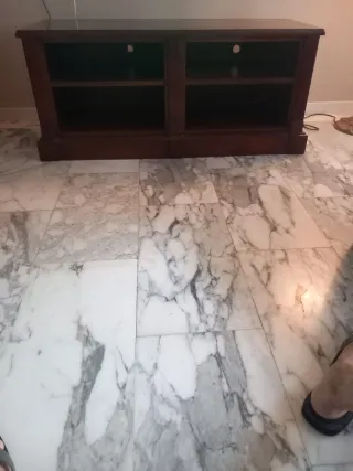 Mobile porta TV in legno massiccio Le Fablier