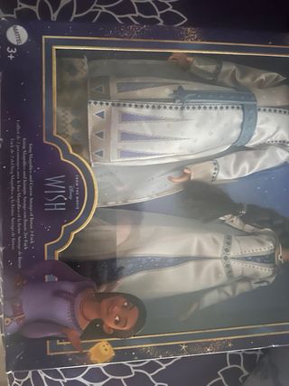 Muñecos Disney Wish Rey Magnifico y Reina Amaya