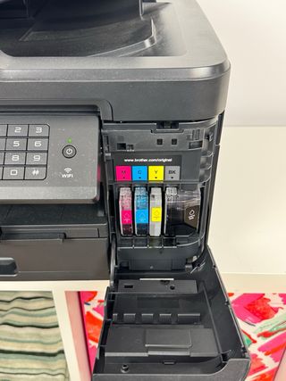 Impresora multifunción Brother Negra