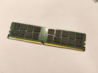 Memoria RAM 16GB Server DDR4 2133MHz ECC Reg V7