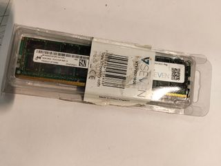 Memoria RAM 16GB Server DDR4 2133MHz ECC Reg V7