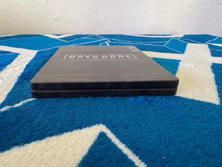 Days Gone Steelbook + Juego PS4